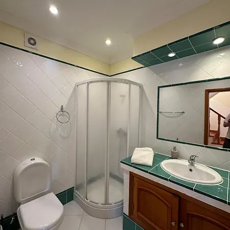 Apartment With Pool & Garden And Bbq Area Carvoeiro (Lagoa)