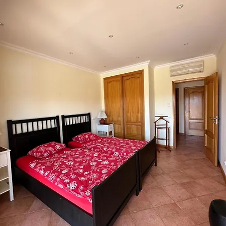 With Pool & Garden And Bbq Area Apartment Carvoeiro (Lagoa)